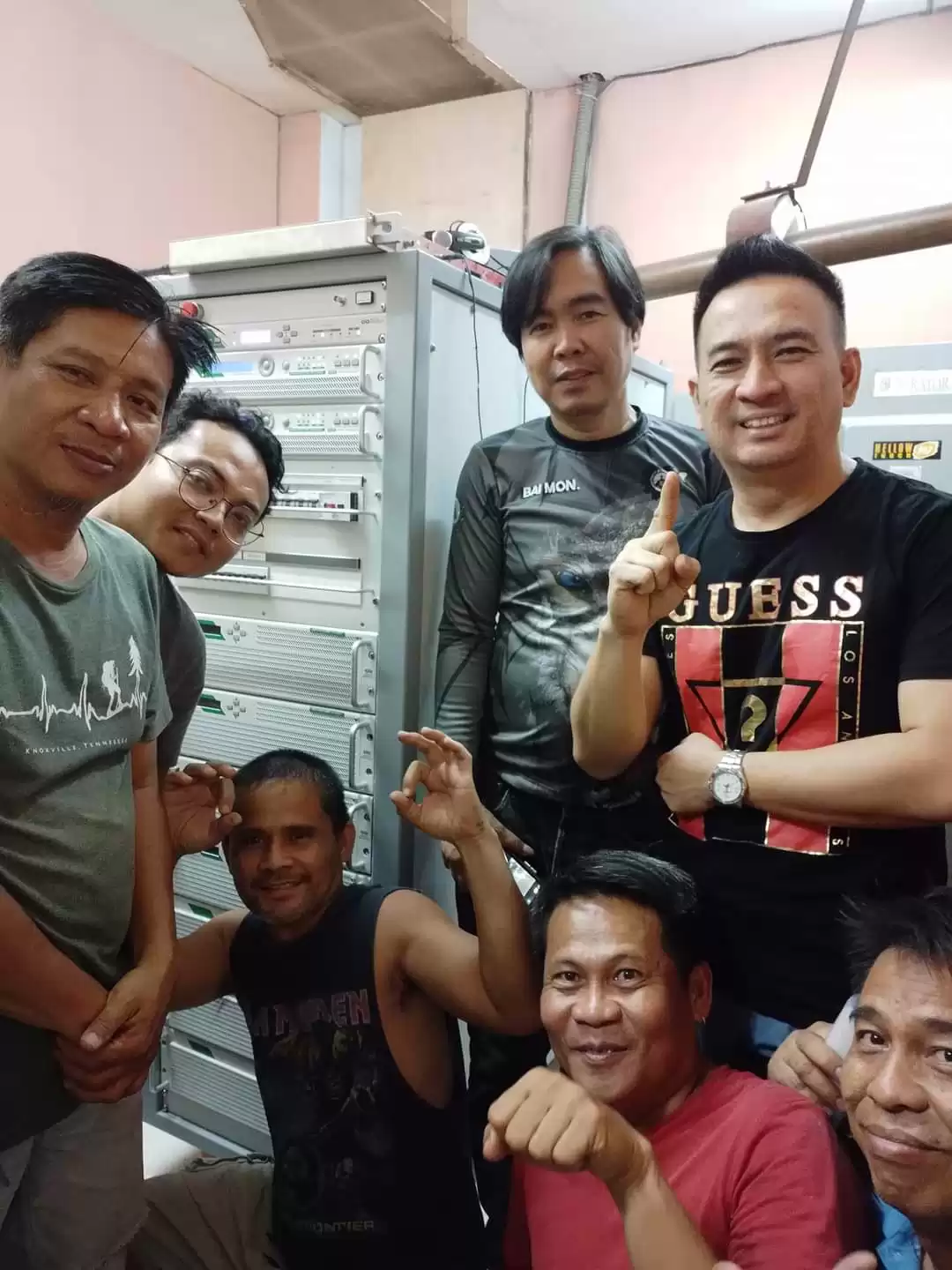 Mr. Christian Jay Queyquep (black t-shirt) and other Members of Energy FM Cebu Airteam